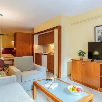 Aparthotel Bertrán