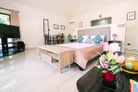 德尼卡斯套房飯店