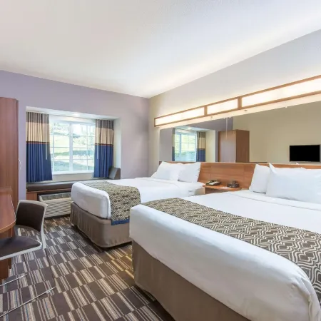 Microtel Inn & Suites by Wyndham Cadiz Отели в г. Гаррисон