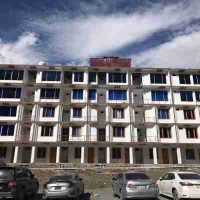 Hotel Baba Continental Hotel Exterior