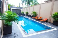 Omedel Luxury