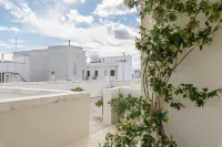 1940 Luxury Accommodations - Rubino Boutique Apartment - Lejligheder