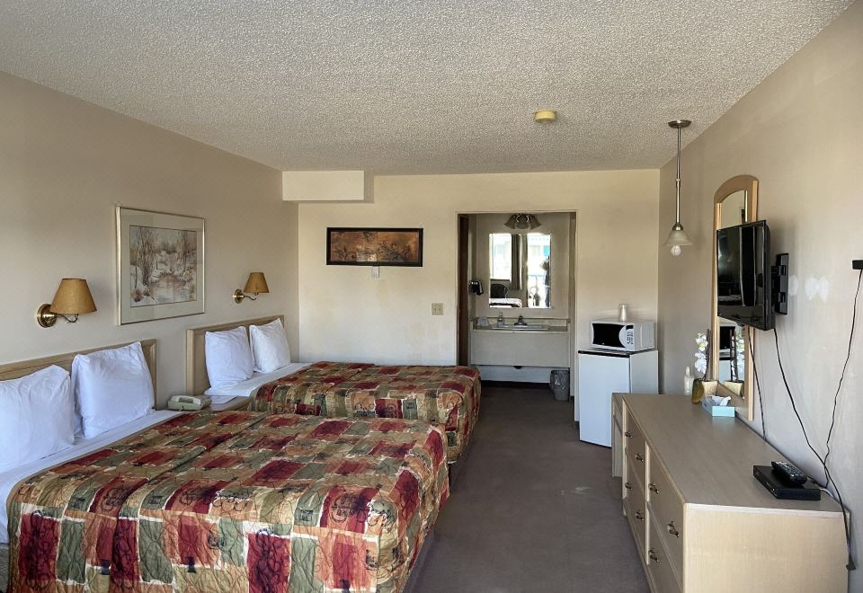Ranchland Inn - Housity