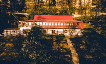 Seclude Shimla, Taraview