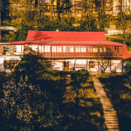 Seclude Shimla, Taraview