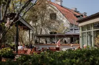 Edsviken Hotell AB Hotels in Sollentuna