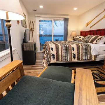 Water's Edge Retreat