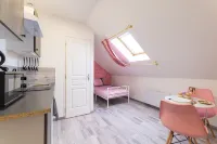 Glm Groupe - Glm Résidences 2 Hôtels à : Holnon