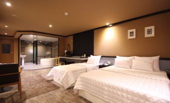 G7 Hotel