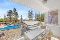 Southern Cross Beachfront Holiday Apartments Hotel di Burleigh Heads