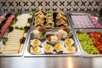 City Hotel B&B, Reception 24 7, 800m od-from R1, Free Parking Hôtels à : Banska Bystrica