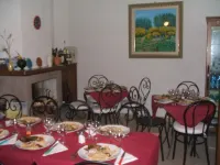 Su Ghindalu Guesthouse Hotels in Villanova Monteleone