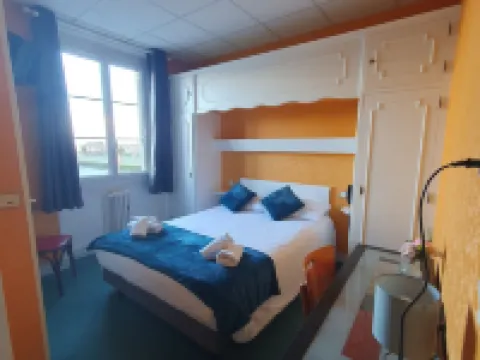 Hôtel le Phare Hotels in Ouistreham
