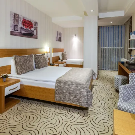 Dies Hotel