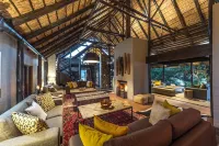 Kariega Game Reserve River Lodge Hotel a Kenton-on-Sea