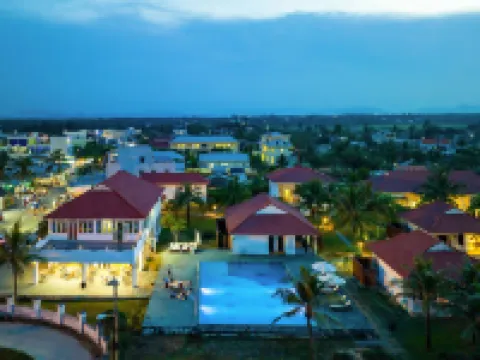 Tam Thanh Beach Resort & Spa Hotels near Chu Lai Airport
