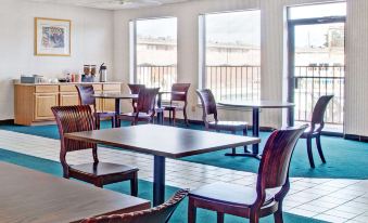 Knights Inn South Houston