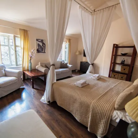 Lounge Apartments