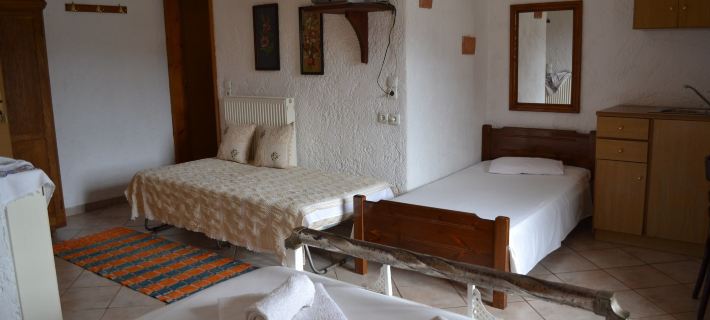 Keramos Hotels in Faistos