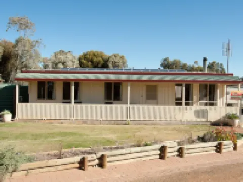 Black Jack Get-A-Way Hotels in Orroroo
