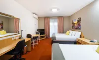 Golden Age Motor Inn Hotels in Queanbeyan East
