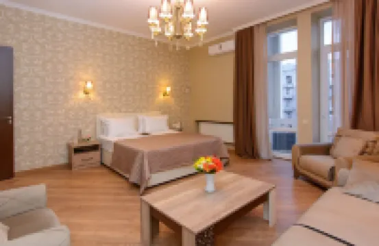 アパートメント ダット Exx オン ザ マルジャニシビリ