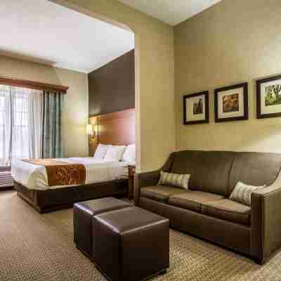 Comfort Suites Hotel and Conference Center Rooms