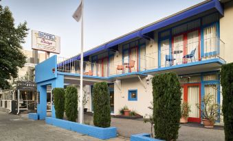 Baileys Parkside Motel by VetroBlu