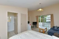 Wayside Motel Hotels in Leithfield