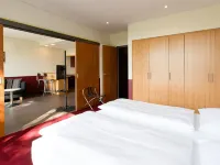 Aparion Berlin Hotels near Lichterfelde