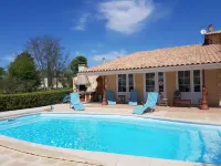 Le Melchior Hotels in Sainte-Colombe