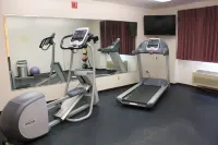 Days Inn by Wyndham Seatac Airport - Gym
