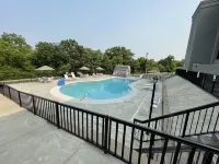 Country Inn & Suites by Radisson, Erlanger - Cincinnati South - Swimmingpools