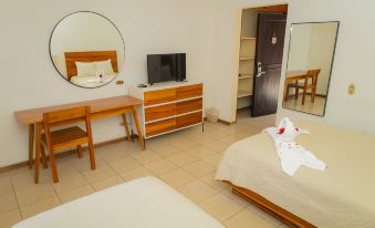 Hotel Las Espuelas, Bar & Restaurant