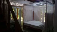 The Tree Hotel dekat Siyambalngamuwa devalaya