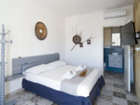 リ ペリーニ ブティック B&B ヴェルノレのホテル