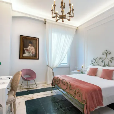 Residenza Borbonica Hotels near Toledo Metro Station