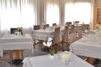 Gold Hotel - breakfast