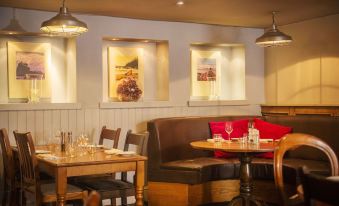 The Old Custom House