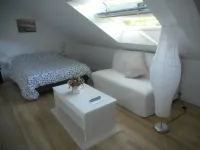 Gadeyne Nathalie le Chalet de Malvoue Hotels in L'Oudon