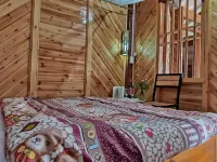 Lenh Family House - Hostel