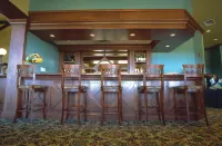 Rodd Crowbush Golf & Beach Resort - bar