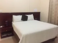 Warm Hands Hotel - 3-Star