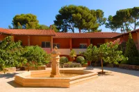 Azureva la Londe les Maures Hotel a La Londe-les-Maures