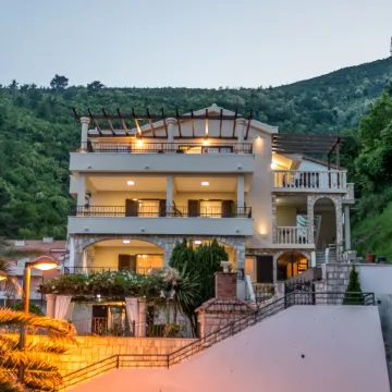 Villa Danigo