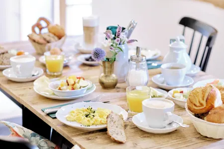 Der Lederer Hof - Boutique Apartments Отели в г. Кройт