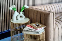 Lyfe Inn & Suites by Aga - Beverly Hills - stanze in case private