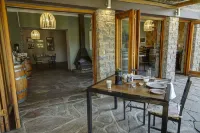 Neuras Wine & Wildlife Estate - พร้อมอาหารเช้า