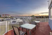 Holiday Inn Express & Suites N. MYRTLE BEACH-LITTLE RIVER by IHG - Scenic