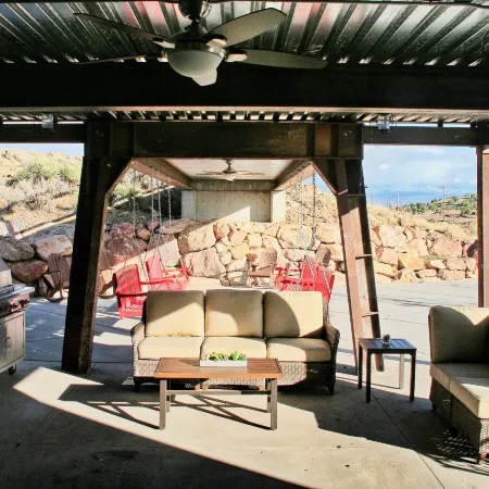Iron Springs Adventure Resort & RV Park
